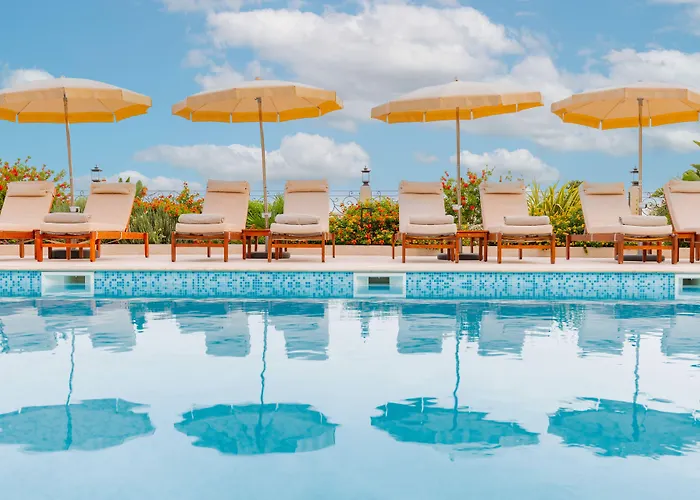 Corsica & Serena Otel 5*