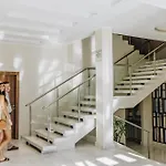 Corsica & Serena Hotel 5*