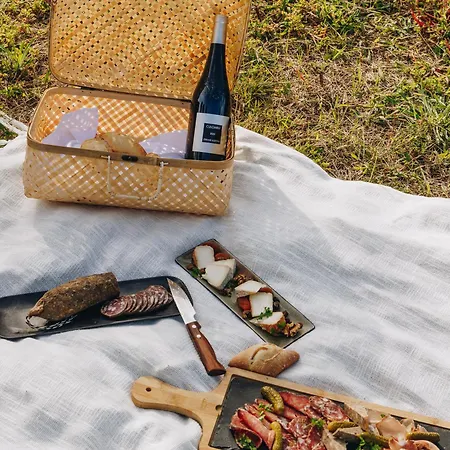 Corsica & Serena Hotell