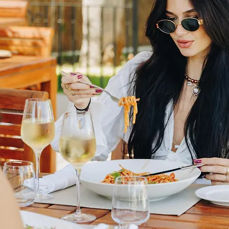 Hotell Corsica & Serena Calvi (Corsica)