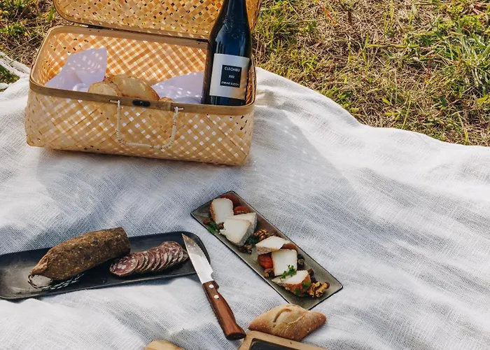 Corsica & Serena Hotel