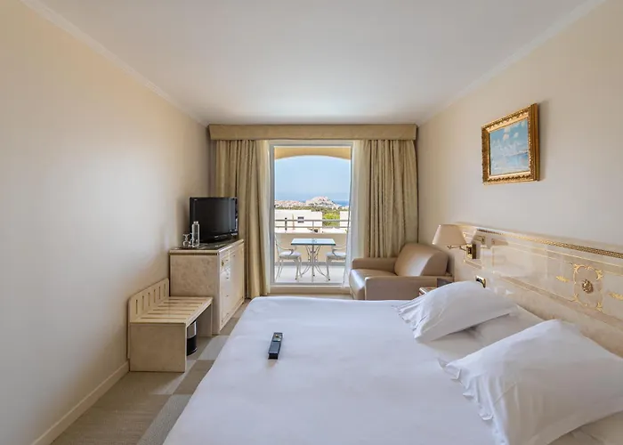 Corsica & Serena Calvi (Corsica)