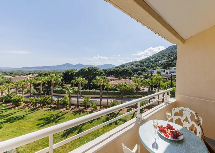 Corsica & Serena Szálloda 5*