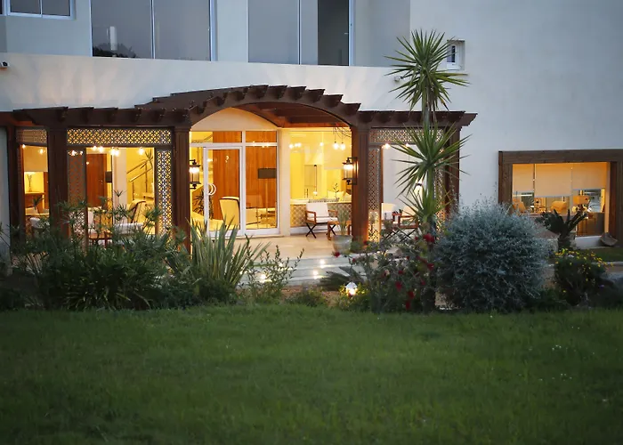 Corsica & Serena Hotel 5*